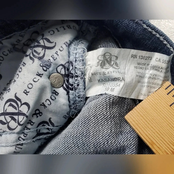 Rock & Republic Jeans - Picture 8 of 15